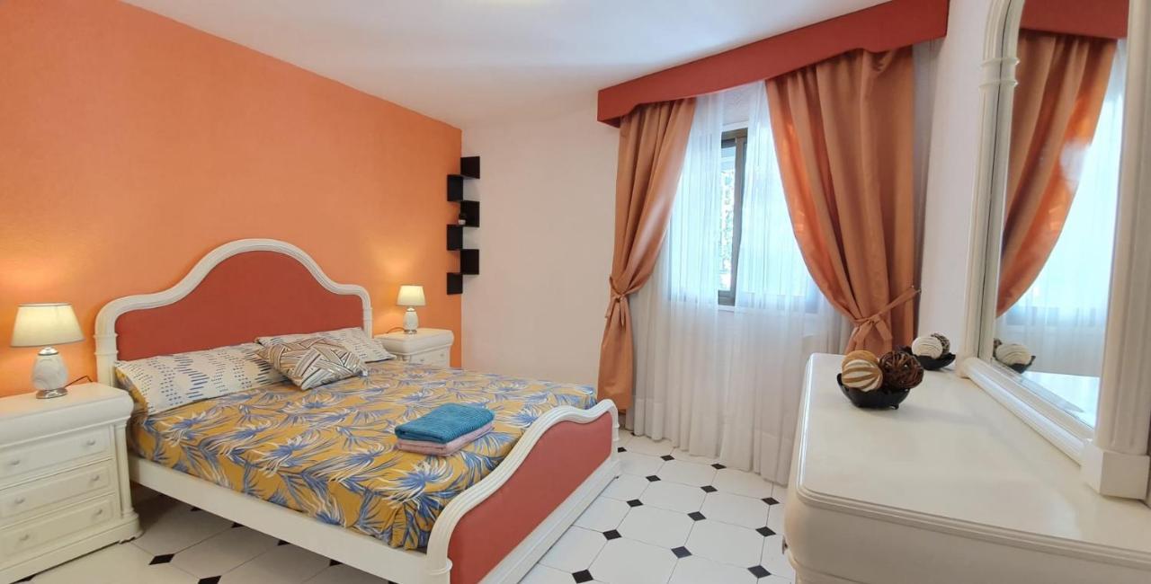 Encantadora Vivienda En El Paseo Maritimo De سالو المظهر الخارجي الصورة