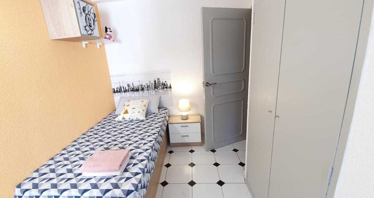 Encantadora Vivienda En El Paseo Maritimo De سالو المظهر الخارجي الصورة