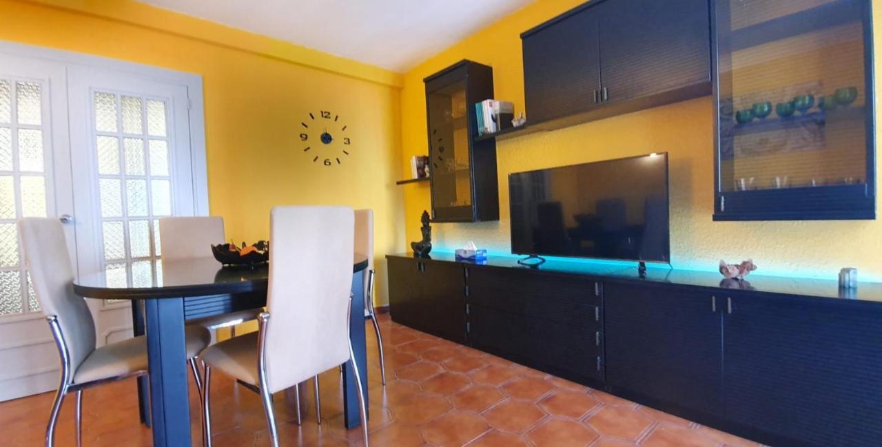 Encantadora Vivienda En El Paseo Maritimo De سالو المظهر الخارجي الصورة