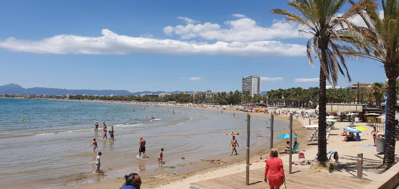 Encantadora Vivienda En El Paseo Maritimo De سالو المظهر الخارجي الصورة
